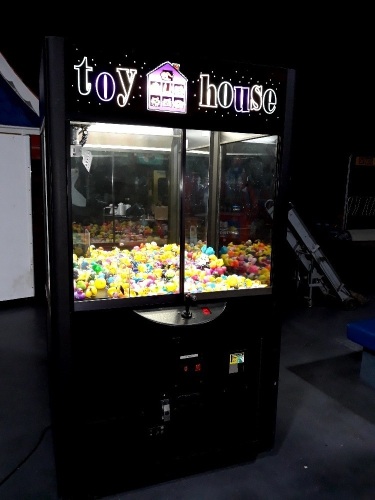 Rainbow 42" Toy House Crane Machine