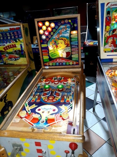 Williams St. Louis 1949 Pinball Machine