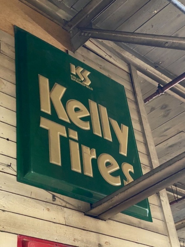 Kelly Springfield Kelly Tires Sign