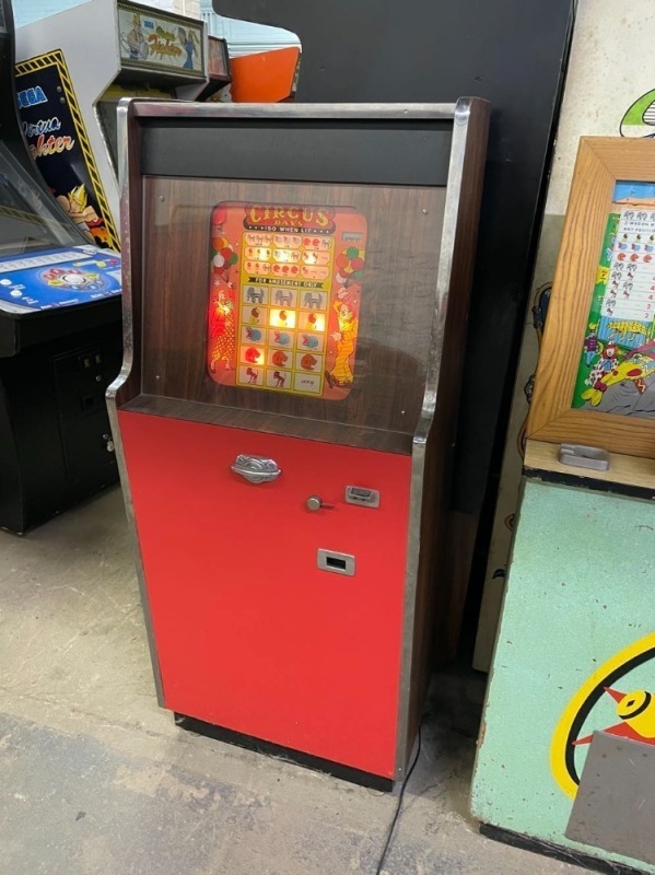 Circus Days Flasher Slot Machine