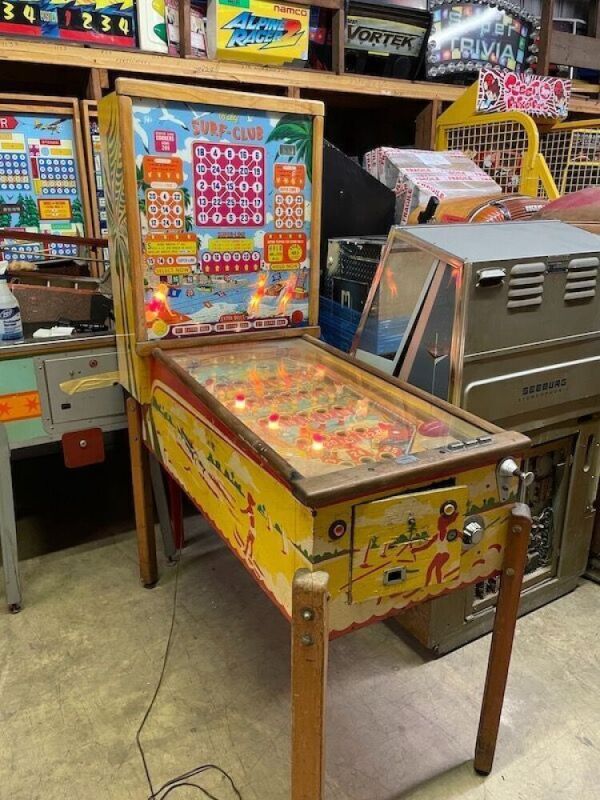 Bally Surf Club Bingo Pinball Game