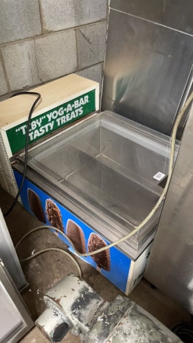 Ice Cream Display Freezer