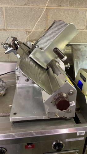 Globe Gravity Feed Slicer