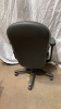 2 Steelcase Drive Chairs with wives arms - 9