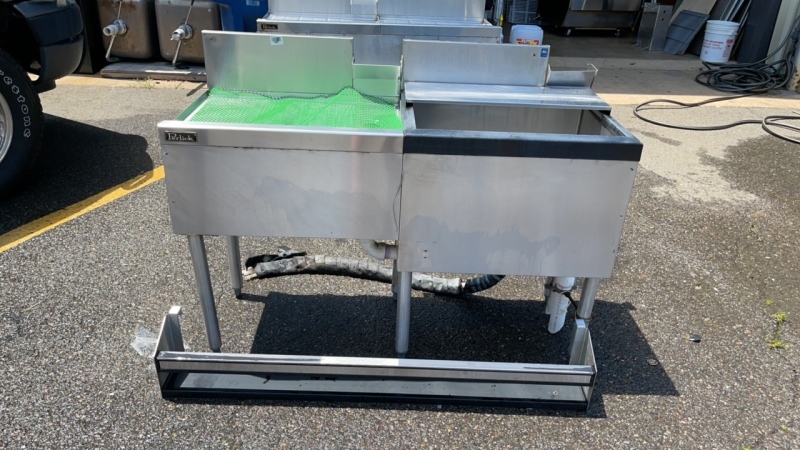 Bar Draining Station with Ice Bin