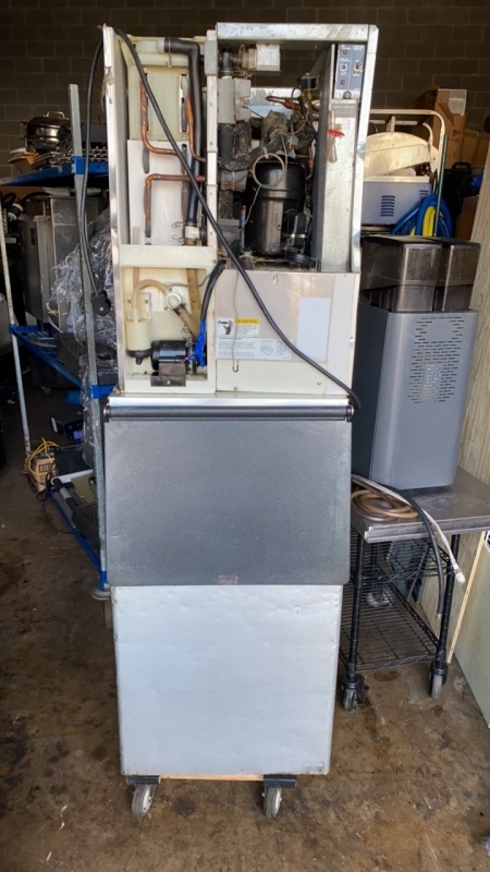 Hoshizaki Ice Maker and Ice Bin