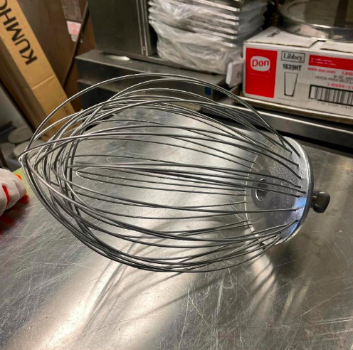 BRAND NEW Legacy 20ct Whisk