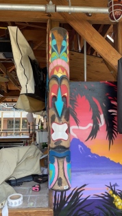 Tiki Head & Decor