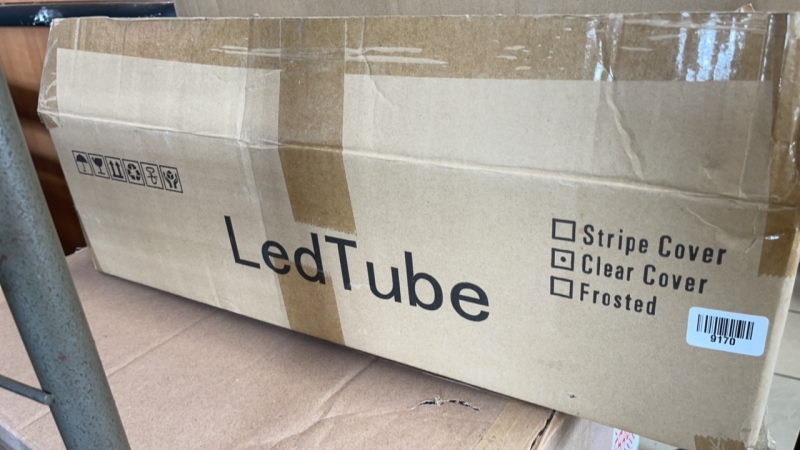 Clear Cover 10W LED Tubes