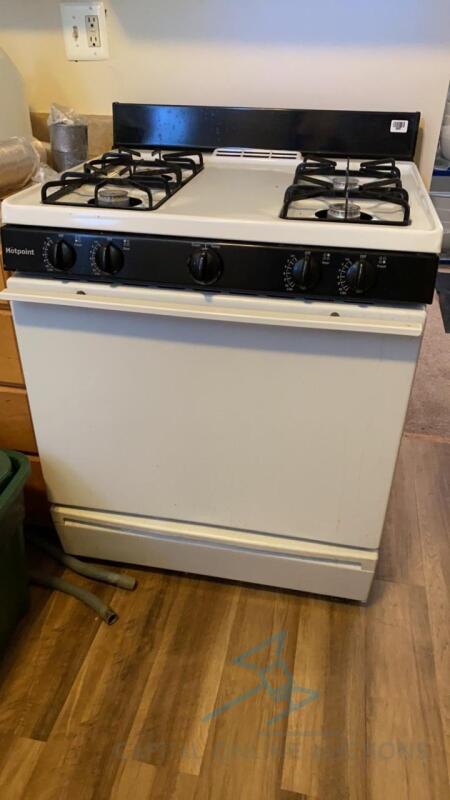 Hotpoint Oven with 4 Burner Gas Stove Top