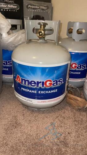 5 Propane Tanks