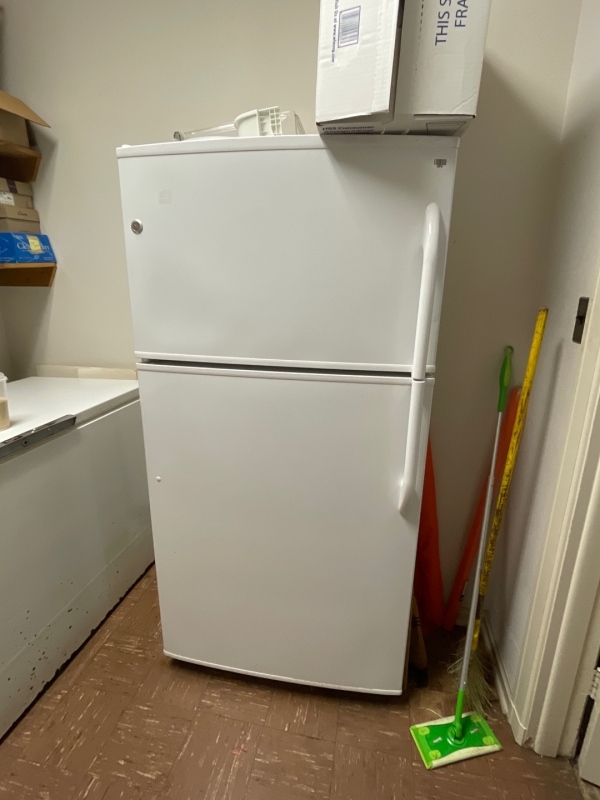 GE Refrigerator