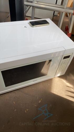 Whirlpool Microwave