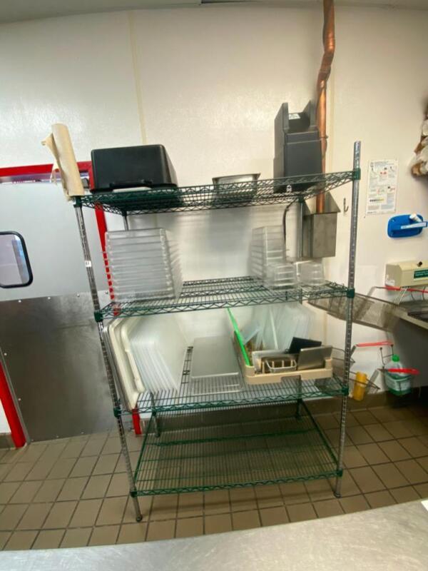 Wire type shelving unit