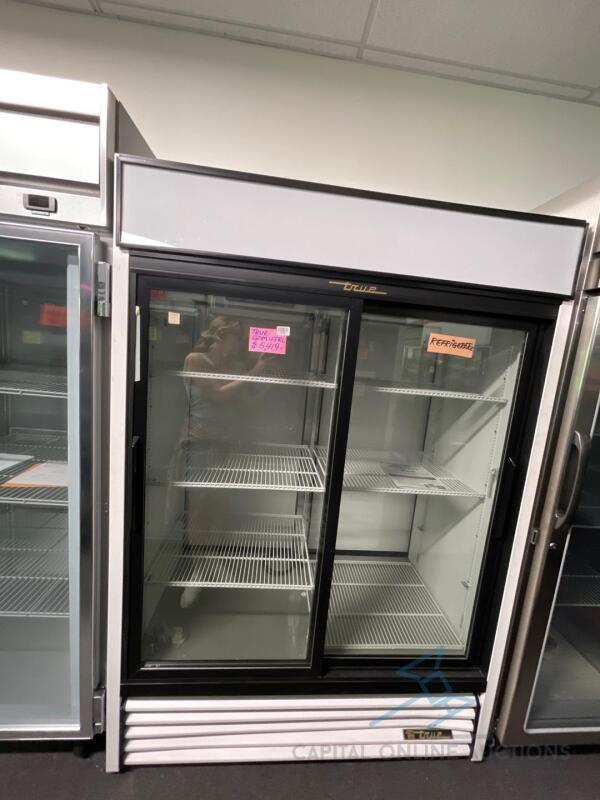 NEW Refrigerated Merchandiser