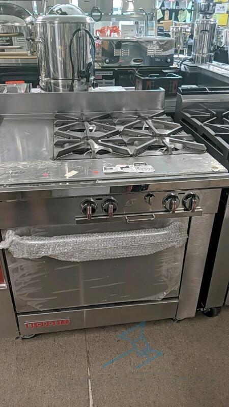 NEW Range with Oven