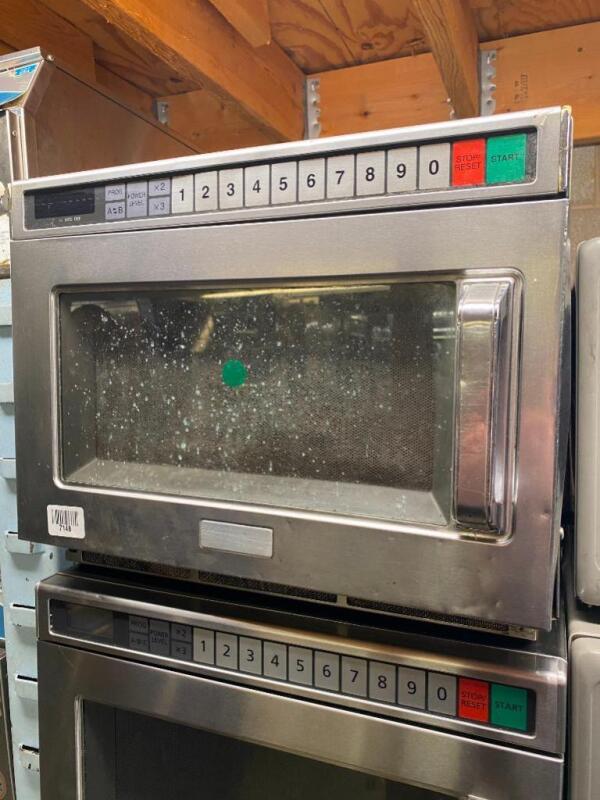 Light Duty Commercial Microwave Oven