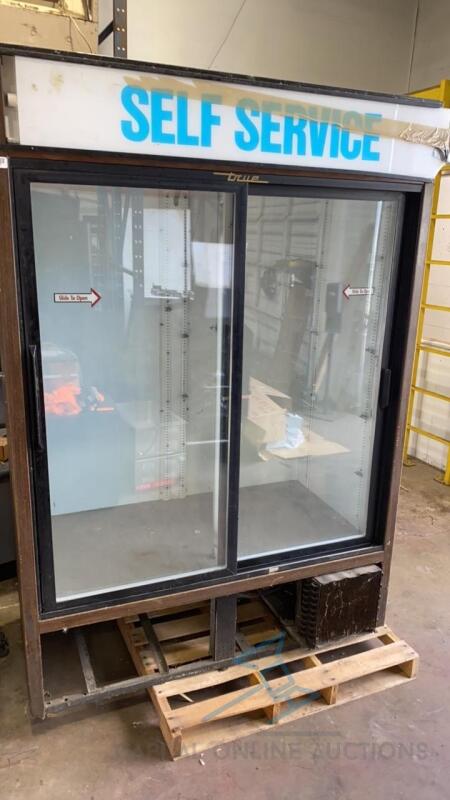 True Glass Door Merchandiser