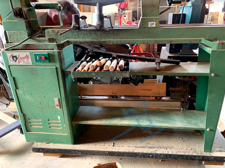 Grizzly Heavy Duty Wood Lathe