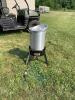 Turkey Fryer (includes propane tank)