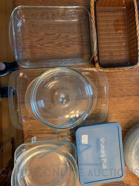 8 Glass Cookwares and Containers