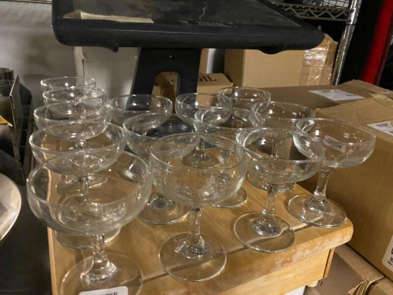 14 Champagne Glasses