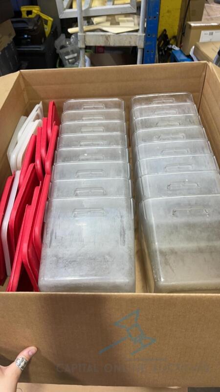 16 Rubbermaid Plastic Bins & 16 Lids