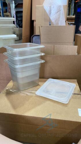 20 Cambro 2 Qt. Plastic Bins and 20 Lids