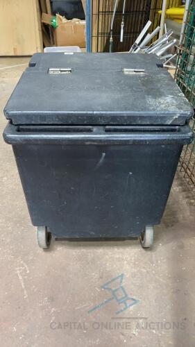 Cambro Ice Bin