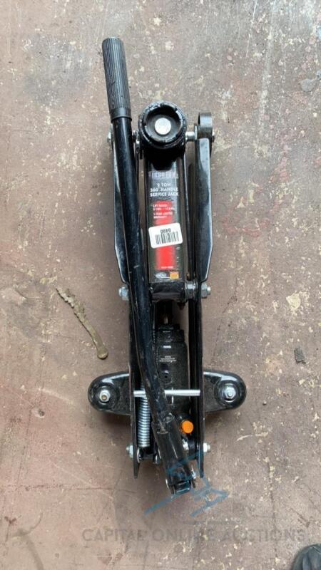 Ironton 2 Ton Service Jack