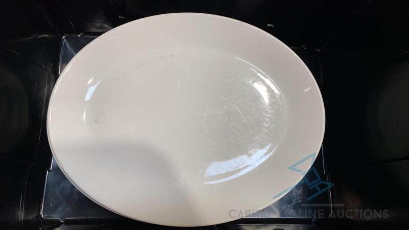 (16) Oval Plates