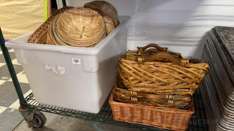 (24) Wicker Baskets