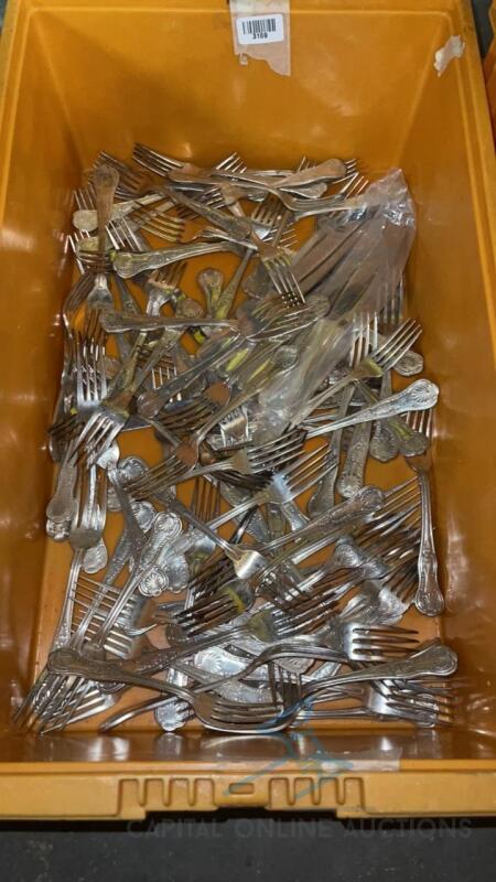 (100) Assorted Silver Plated Flatware