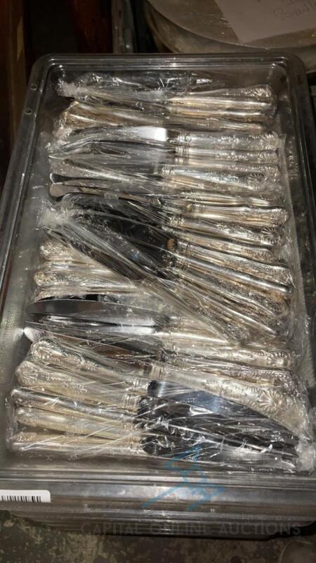 (100) Dinner Knives