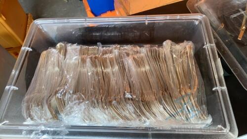 (200) Assorted Forks