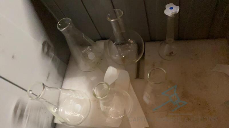 6 Science Beakers