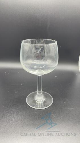 (160) Wine Glasses