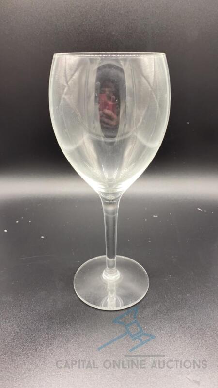 (126) Wine Glasses